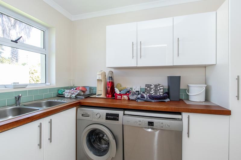 3 Bedroom Property for Sale in Constantia Western Cape